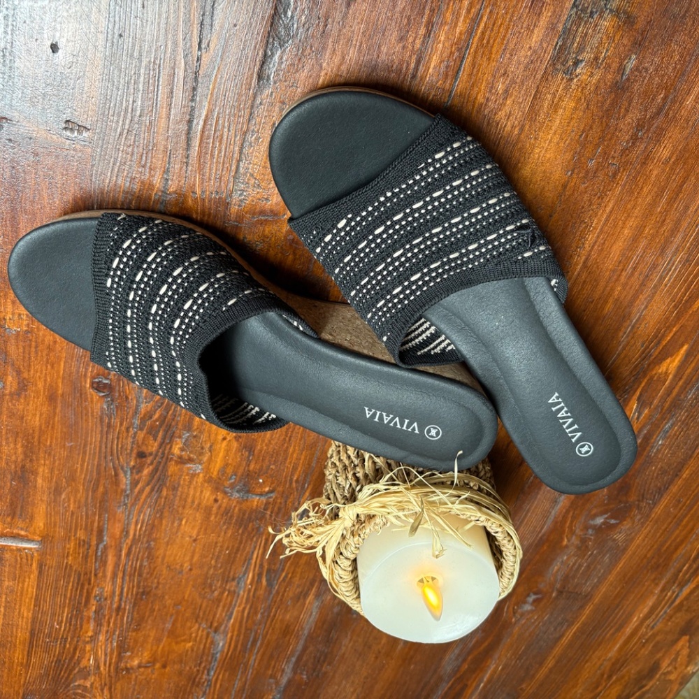 Vivaia Stacey round toe wedge platform slide - Picture 13 of 13